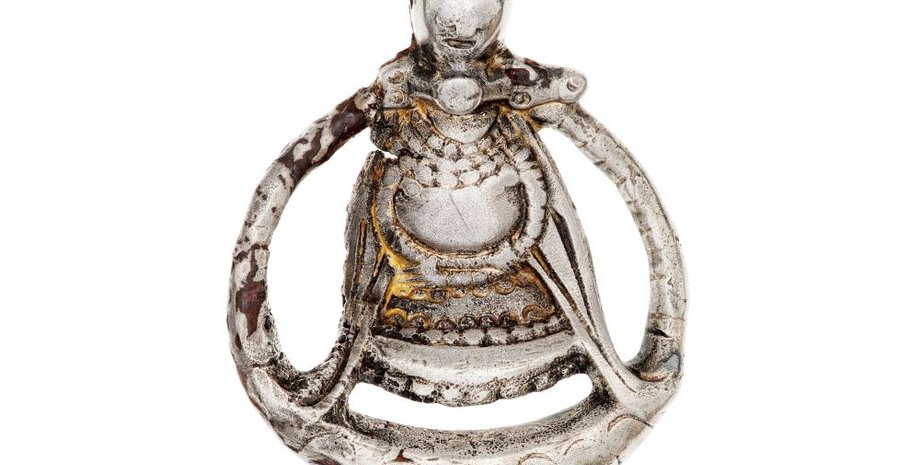 артефакт серебро статуэтка статуэтка находка женщина беременность