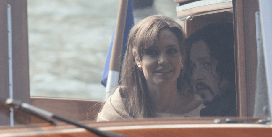 Анджеліна Джолі та Джонні Депп закрутили таємний роман