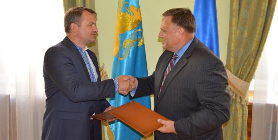 Олег Синютка и Уильям Брайан / Фото: пресс-служба Львовской ОГА