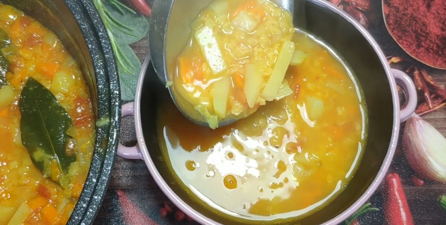 веганская еда, суп, чечевица