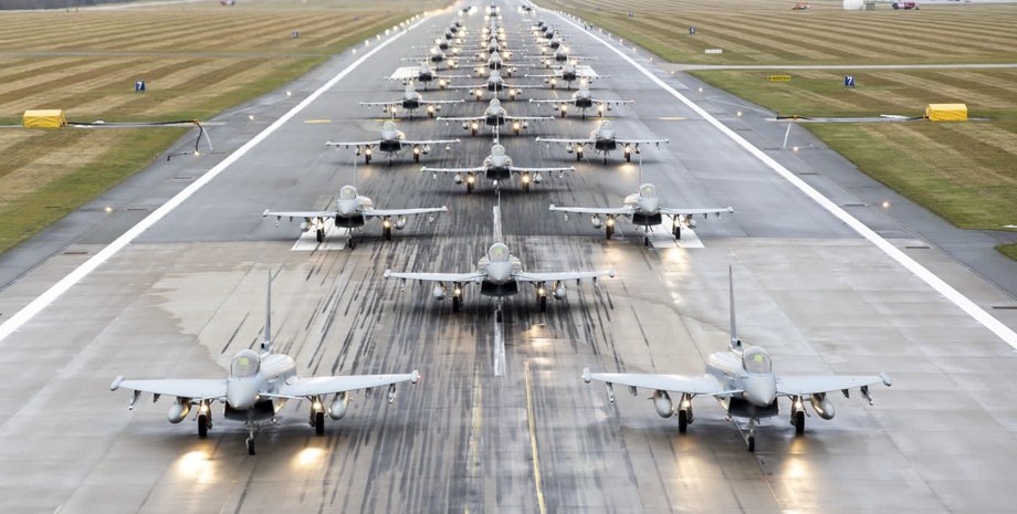 Typhoon самолеты