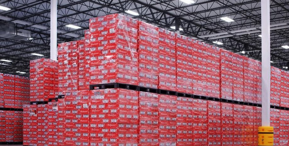 Budweiser, пиво будвайзер, чемпіонат світу з футболу, чм у катарі, катер, алкогольне пиво