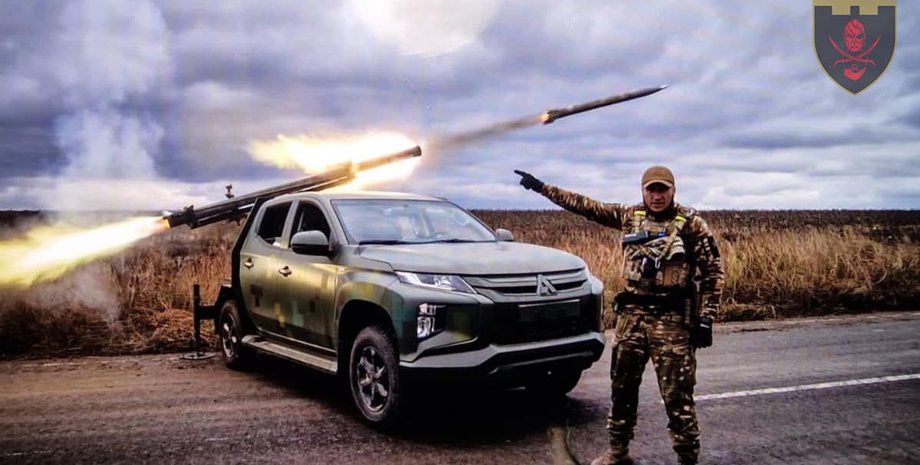 Mitsubishi L200, пикап Mitsubishi, РСЗО ГРад, БМ-21 град, самодельная РСЗО