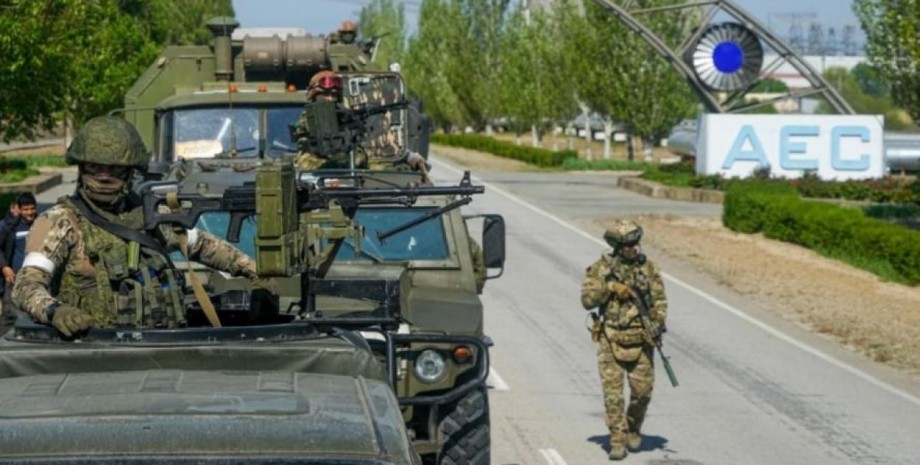 Запорожская АЭС, ЗАЭС, насосная станция зс, оккупанты роют траншеи на заэс, война в украине, магате