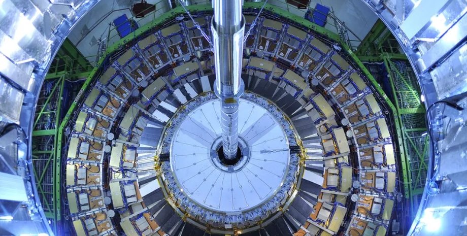 Большой адронный коллайдер