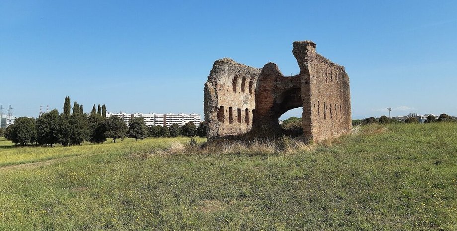 рим вилла история сооружение поле дом руины археология