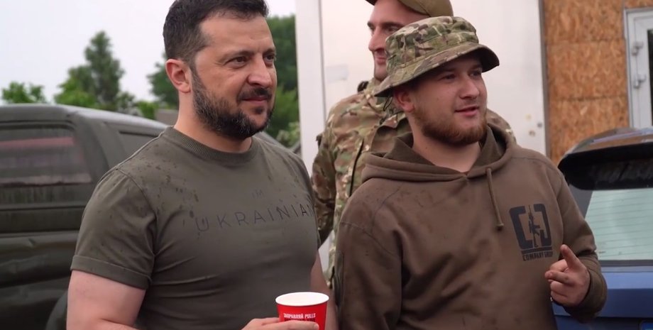 владимир зеленский и бойцы ВСУ