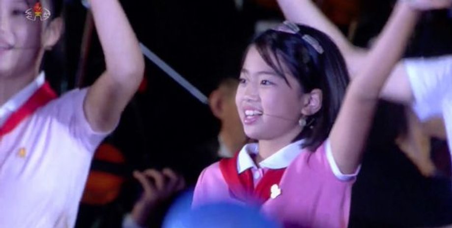 Ри Соль Чжу, Ким Соль Со, дети Ким Чен Ына, дети Ким Чен Ына фото, Ким Чен Ын семья, Ким Чен Ын жена фото, Ким Чен Ын дочь фото, Ким Е Чжон,