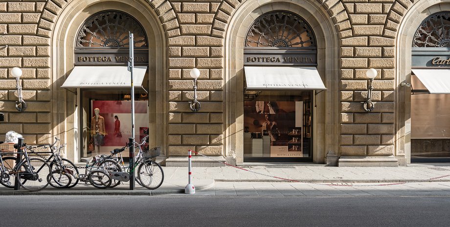 Bottega Veneta, боттега венета, друг собчак, скандал, российский паспорт