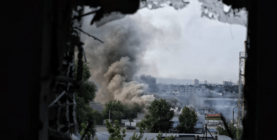 Атака на Киев сегодня Атака на Киев сегодня вызвала задымление в нескольких районах