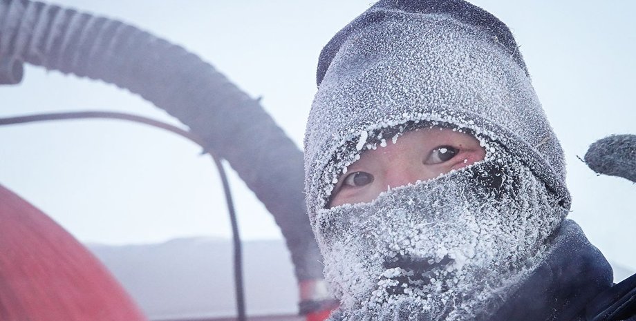 Найхолодніше село у світі, Оймякон, крижане королівство, низька температура, рекорд низької температури, замерзають двигуни, замерзають вії