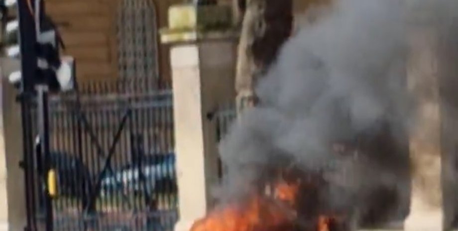 пожар, велорикша, транспорт