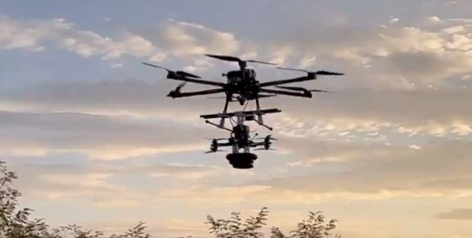 мультикоптер-дрононосець, платформа для запуску дронів