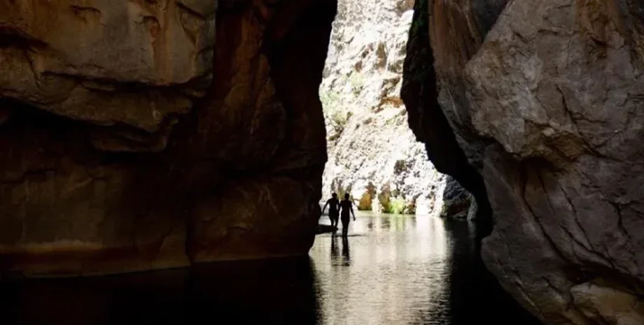 пещеры, Бирклейнские пещеры, царь, Македонский, ассирийцы, Тигр, река, миф, легенда, история, Турция, Диярбакыр, персы, надписи, рельефы