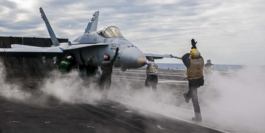 f/a-18 hornet истребитель, f/a-18 hornet, фильмы о войне, Барбенгеймер, топ фильмов Strategic Outpost, что посмотреть на военную тематику