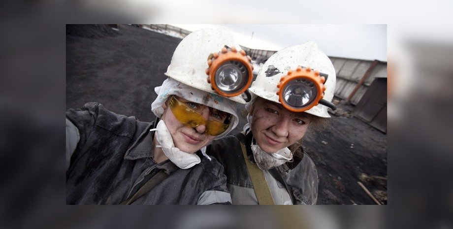 Женщины в шахте, шахты в Украине, шахты Терновка, мобилизация мужчин, мобилизация война, работа женщин в шахтах