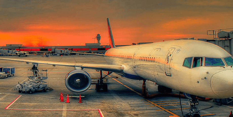 Покинутий аеропорт, аеропорт Дурбана, 250 млн пасажирів, став примарою, аеропорт-привид, покинута будівля, величезний аеропорт