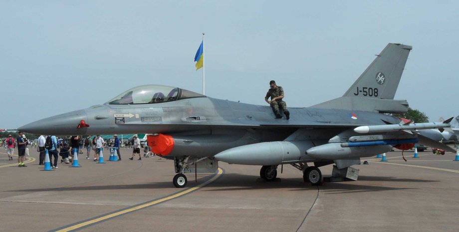 F-16 F-16 без ракет