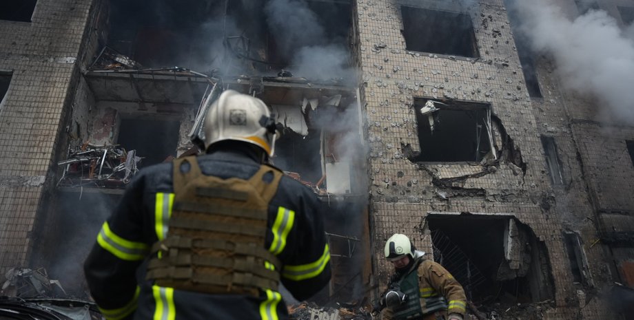 обстріл Києва, війна РФ проти України, Київ, атака, ракетний удар, руйнування