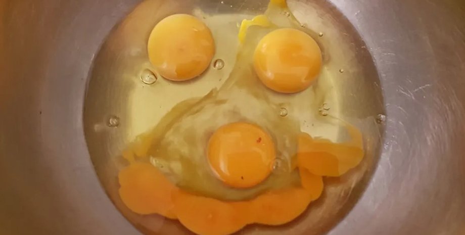 яйця, яйця з крапками