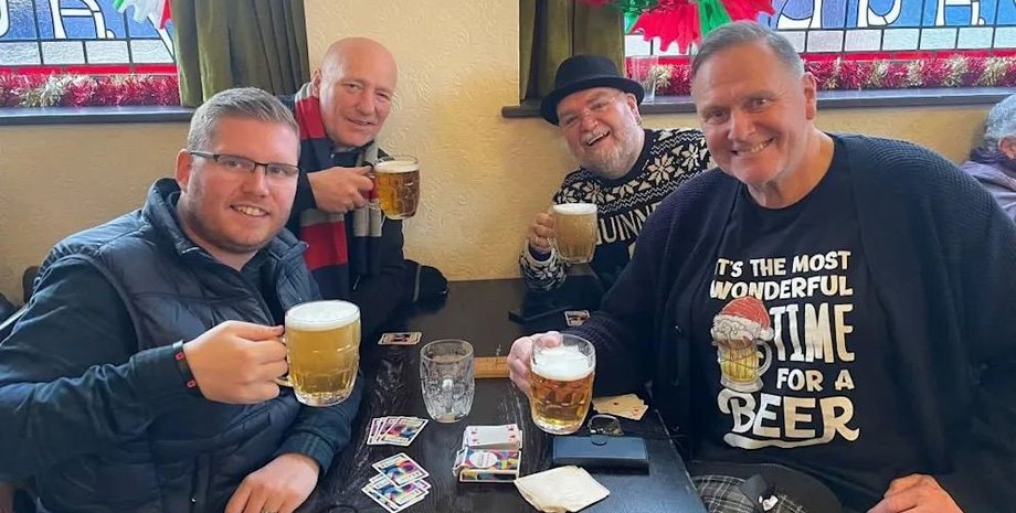 новости мира, книга рекордов гиннеса, паб, кружки пива