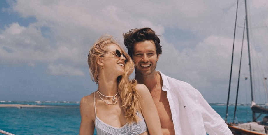 Сын Арнольда Шварценеггера женился на Эбби Чемпион