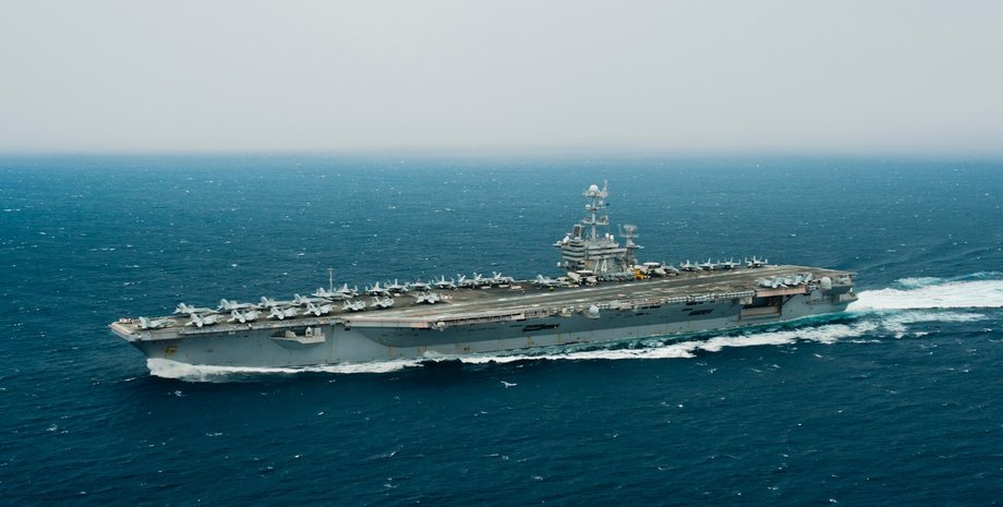 Авіаносець класу Німіц