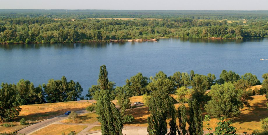 Вид на Днепр с Тарасовой горы в Каневе