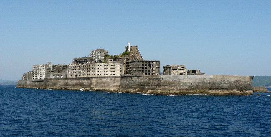 самый известный из необитаемых островов самый известный из необитаемых островов