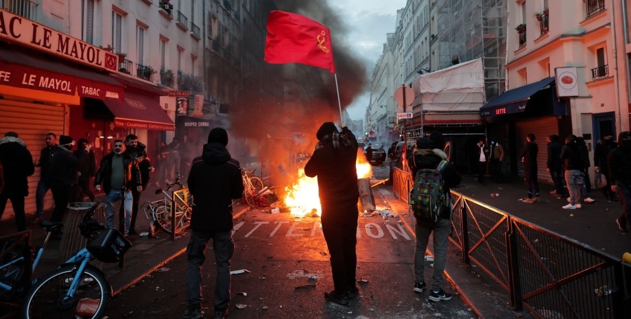 протесты в париже, протесты париж, париж протесты, курды в париже