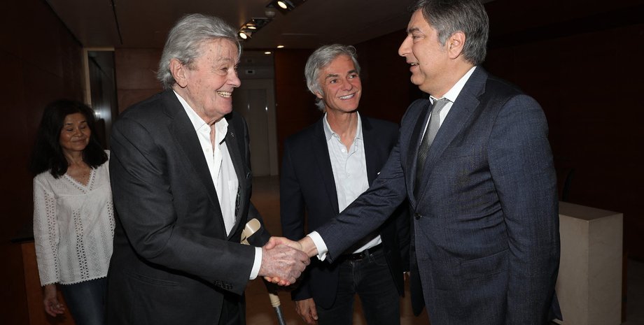 ален делон, ален делон интервью зеленского, ален делон читает завещание, ален делон читает тараса шевченко