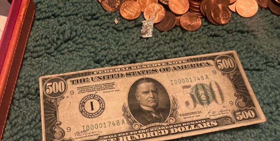 Деньги, доллары, находка, звездная банкнота, редкая купюра, серийный номер, находка в новом доме, редкая купюра, нашел в столе