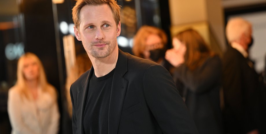 Александр Скарсгард, тува новотны, александр скарсгард ребенок, александр скарсгард девушка