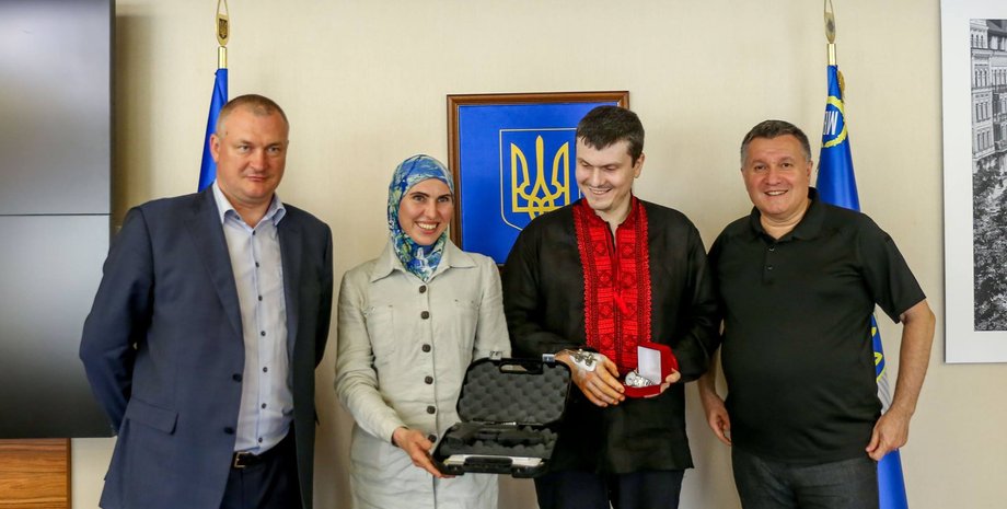 Адам Осмаев и Амина Окуева на встрече в МВД / Фото: facebook.com/arsen.avakov.1