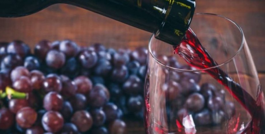 древние свидетельства о вине, история вина Грузии, традиционные технологии виноделия, вино кеври, грузинские винодельческие, культурные традиции, выращивание винограда, древние либеральные напитки, древние люди, виноград