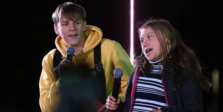 Грета Тунберг, рикроллинг, песня