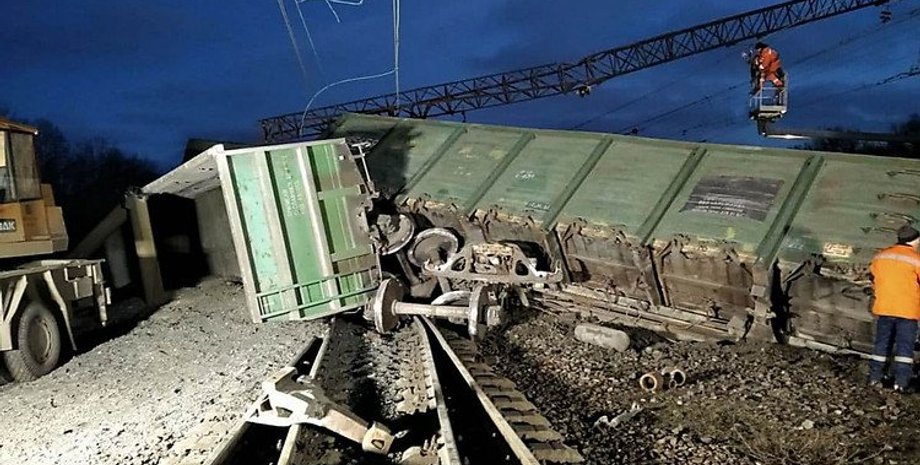 поезд, крушение, железная дорога, фото