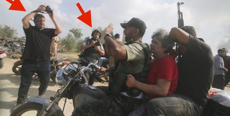 Репортеры находятся в непосредственной близости к боевикам ХАМАС