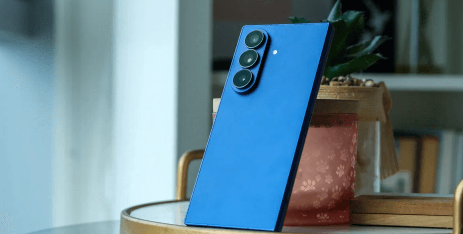 Смартфон Samsung Galaxy Z Fold 7