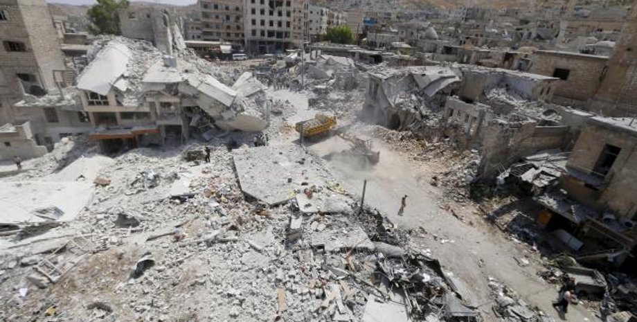 Последствия падения самолета / Фото: Reuters