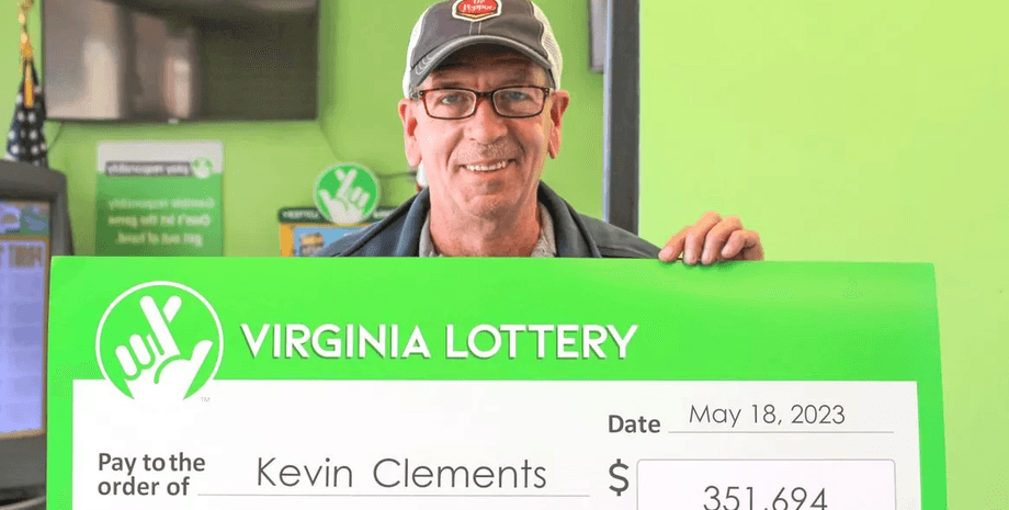 Победитель лотереи, лотерея, приз, сорвал джекпот, джекпот, лотерейный билет, компьютер