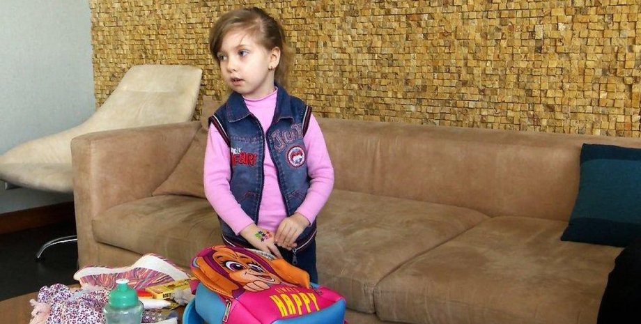 дівчинка аліса, дівчинка з азовсталі, дитина з азовсталі, 4 річна аліса, аліса азовсталь