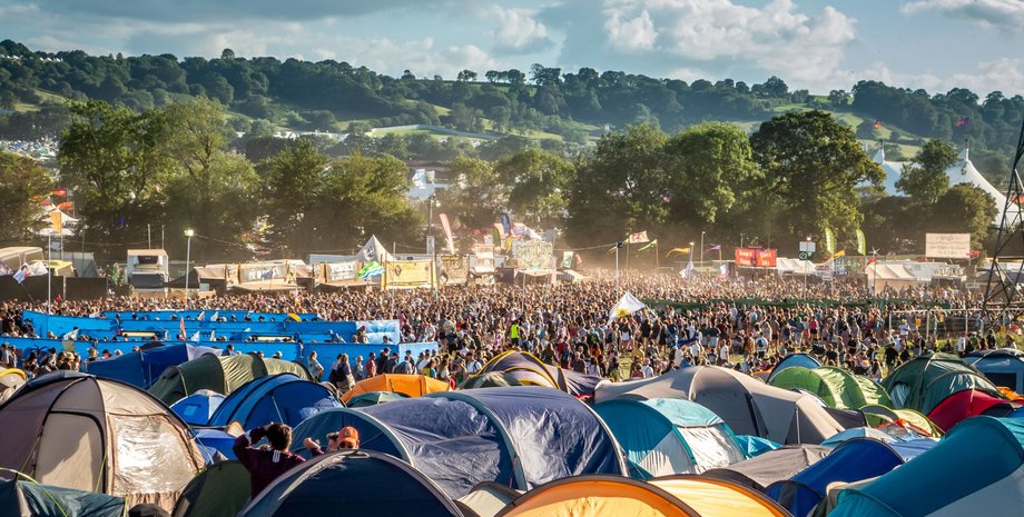 скандал на рок фестивале гластонбери