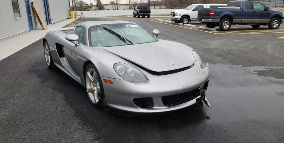 Porsche Carrera GT, авто из США, битки из США, авто после ДТП, суперкар Porsche, аукцион Copart