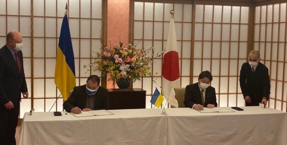 Япония, Украина, военная помощь, помощь японии