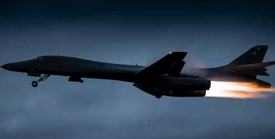 американский бомбардировщик