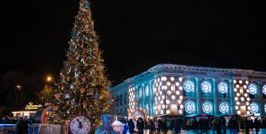 Новый год, комендантский час, новогодняя ночь, комендантский час в Украине, комендантский час на Новый год, будет ли комендантский час на новый год