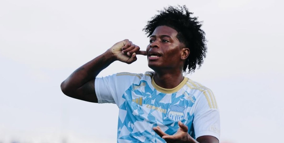 Родину Джексона Родрігеса викрали зловмисники Джексон Родрігес, еквадорський футболіст, викрадення родини, футболіст Емелеку, захисник Емелеку