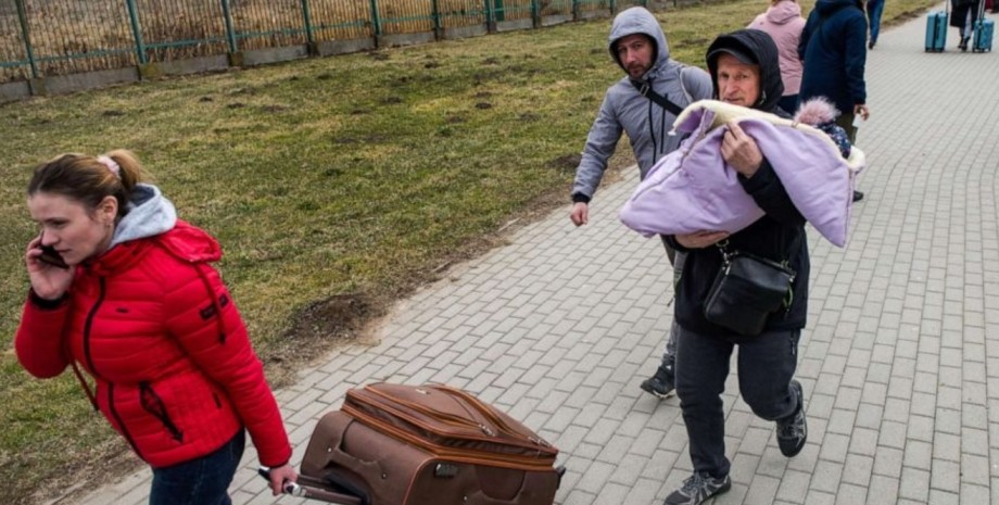 Українські біженці, біженці, чоловіки біженці