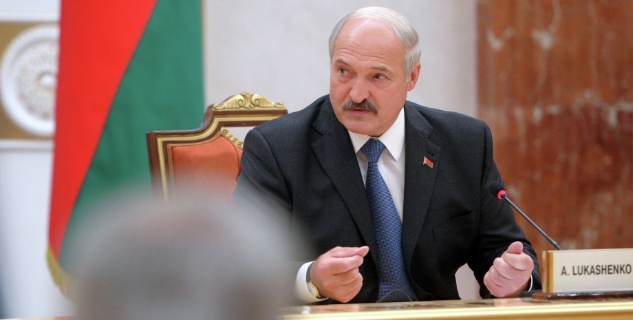 Pour se propager: c'était la première rencontre de Lukashenko avec des représent...